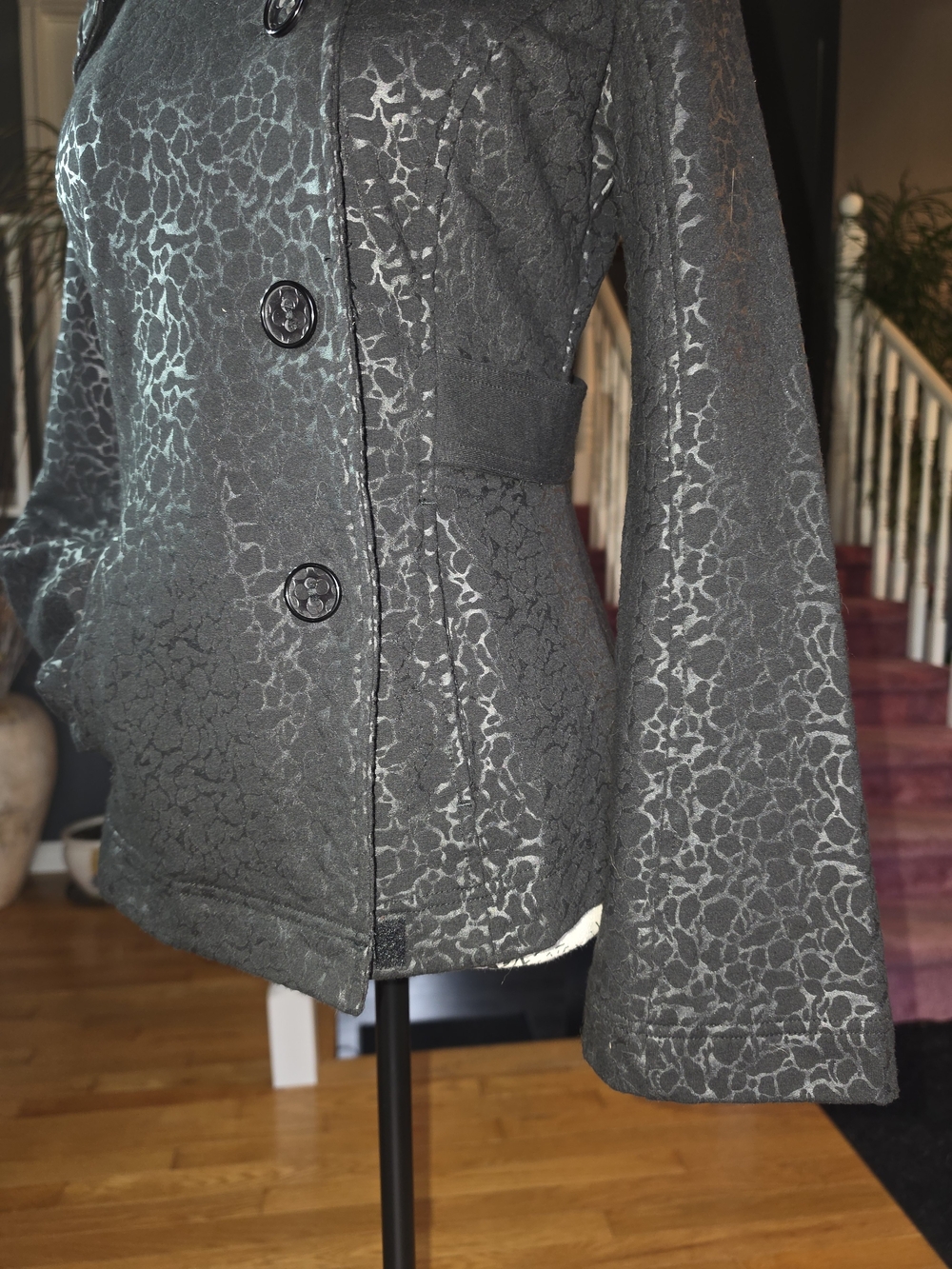 Women’s Black Patterned Button-Front Jacket - Picture 5 of 16